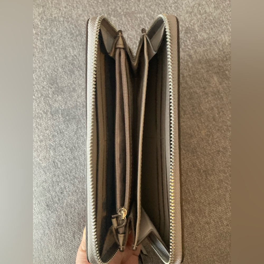NEW Kate Spade Wallet - Picture 2 of 4